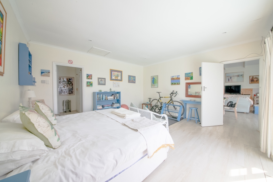 4 Bedroom Property for Sale in Pringle Bay Western Cape